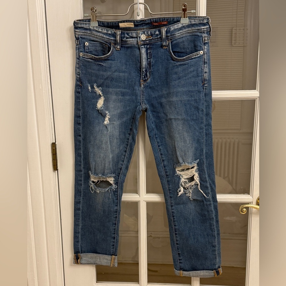 ANTHROPOLOGIE PILCRO Women's Medium Wash Distressed Slim Boyfriend Crop Jeans